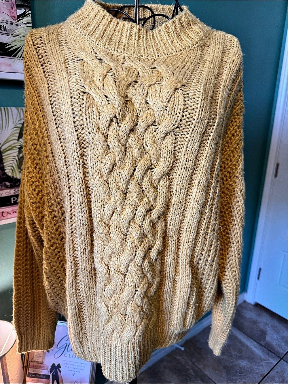 Chelsea & Theodore Cable Knit Sweater Size Small